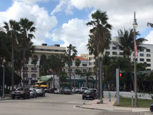 AYUDA PARA LOS ARRESTADOS EN EL CONDADO DE PALM BEACH 